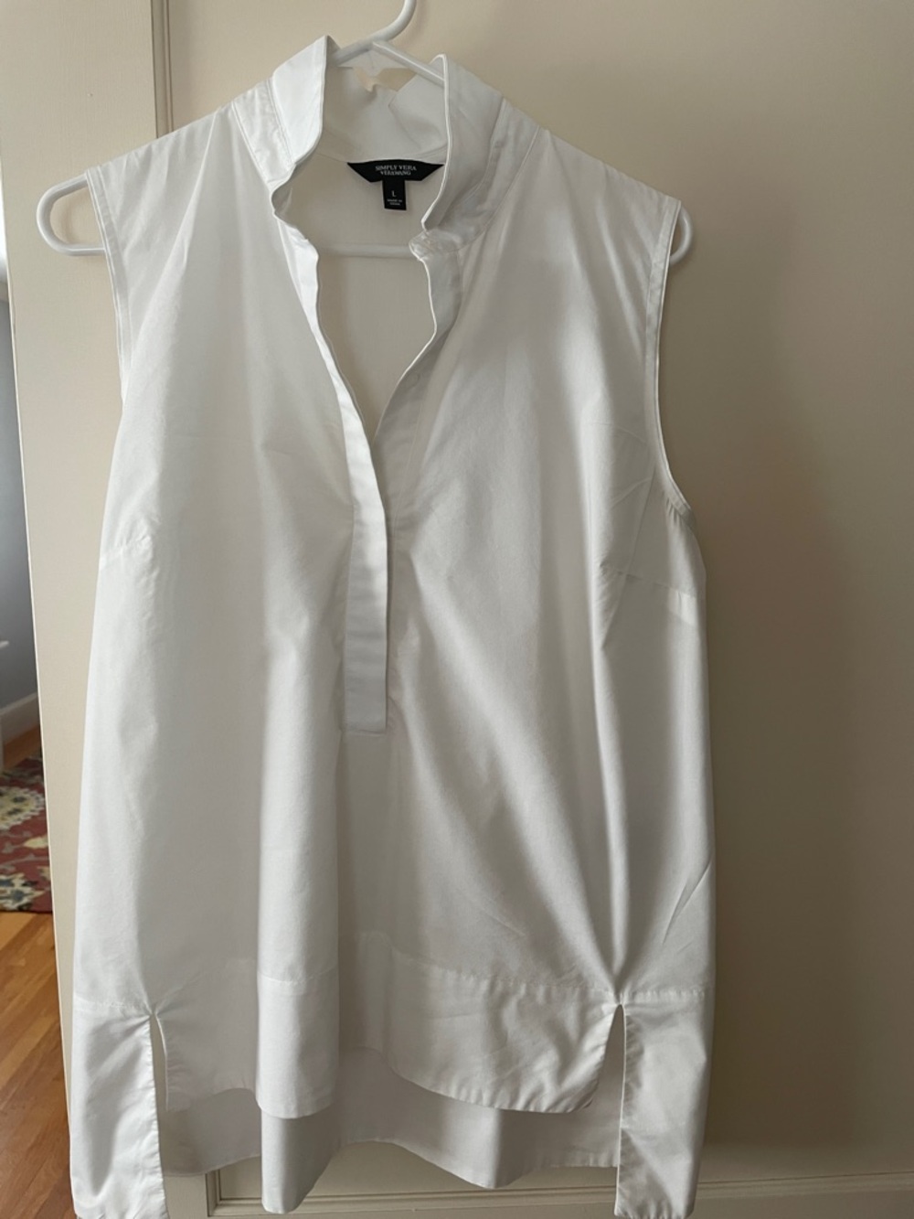 Simply Vera Vera Wang White Collared Sleeveless Tunic